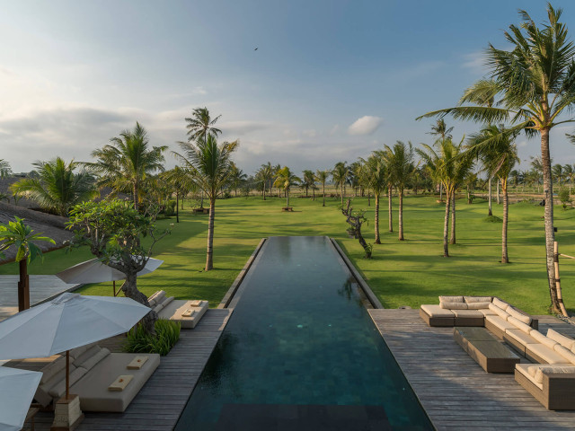 Невероятная роскошная резиденция с 8 спальнями на Бали