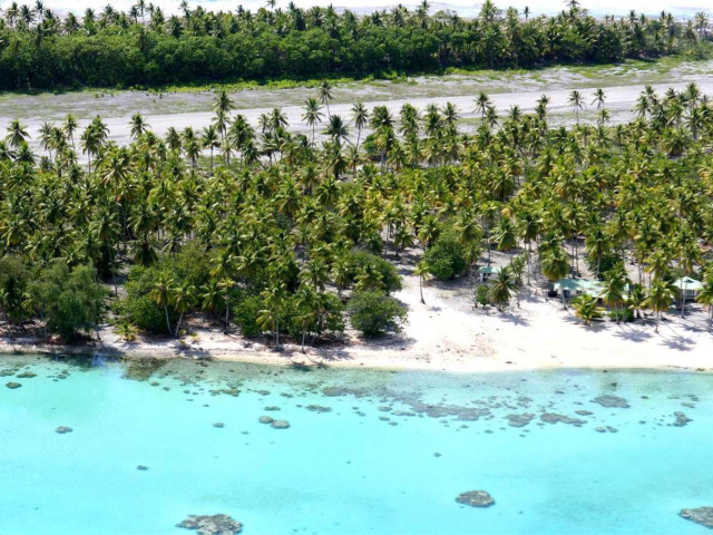 Продается частный атолл 900 га с фермой жемчуга и с взлетно-посадочной полосой во Французской Полинезии