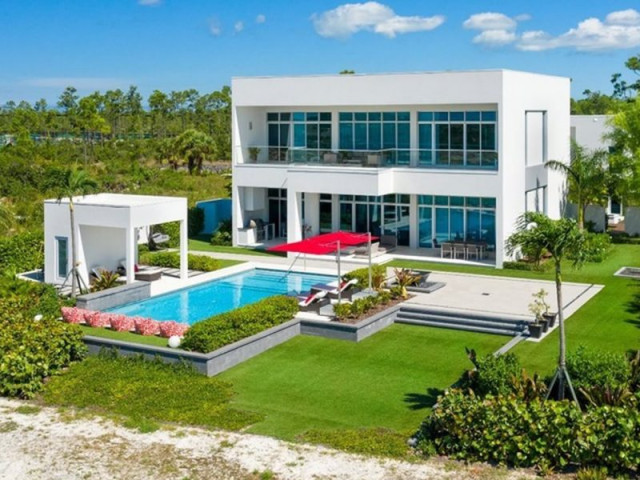 Фантастическая роскошная дизайнерская вилла с 5 спальнями в гольф клубе в Нью-Провиденс, Багамы